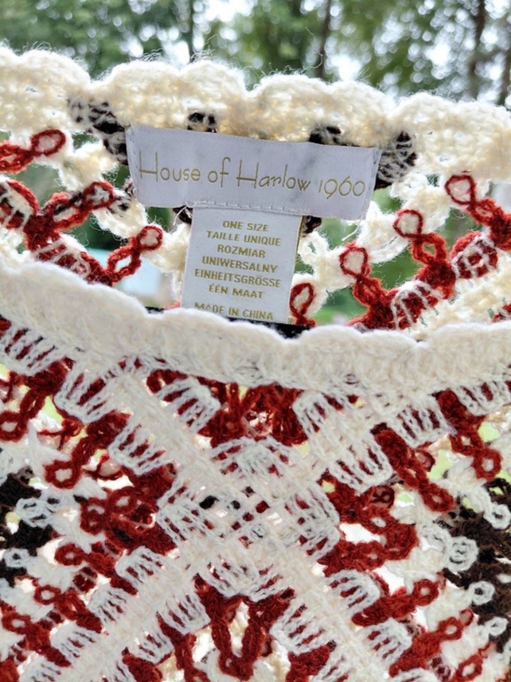 House of Harlow 1960 Crochet Floral Fringe Poncho White & Red - Picture 2 of 4